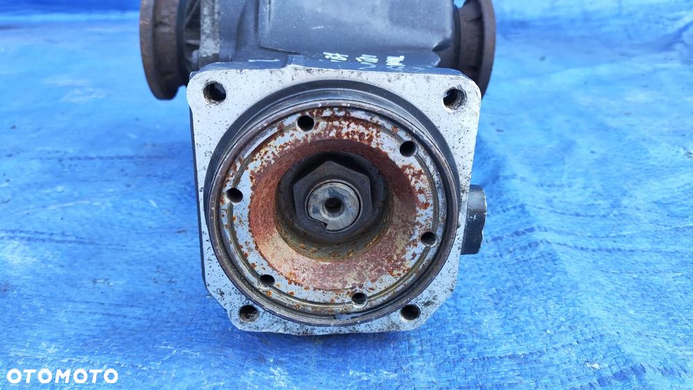 MOST DYFER DYFERENCJAL EUB 01R525053 AUDI A4 B7 2.0 TDI - 6
