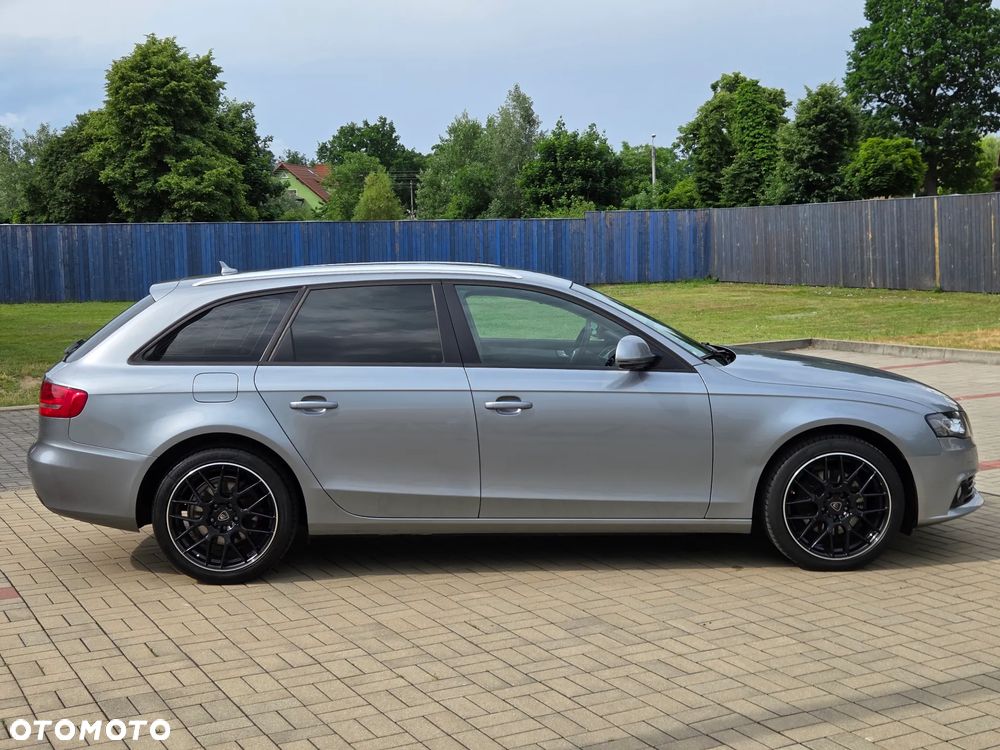 Audi A4 Avant 2.0 TDI DPF Ambiente - 6