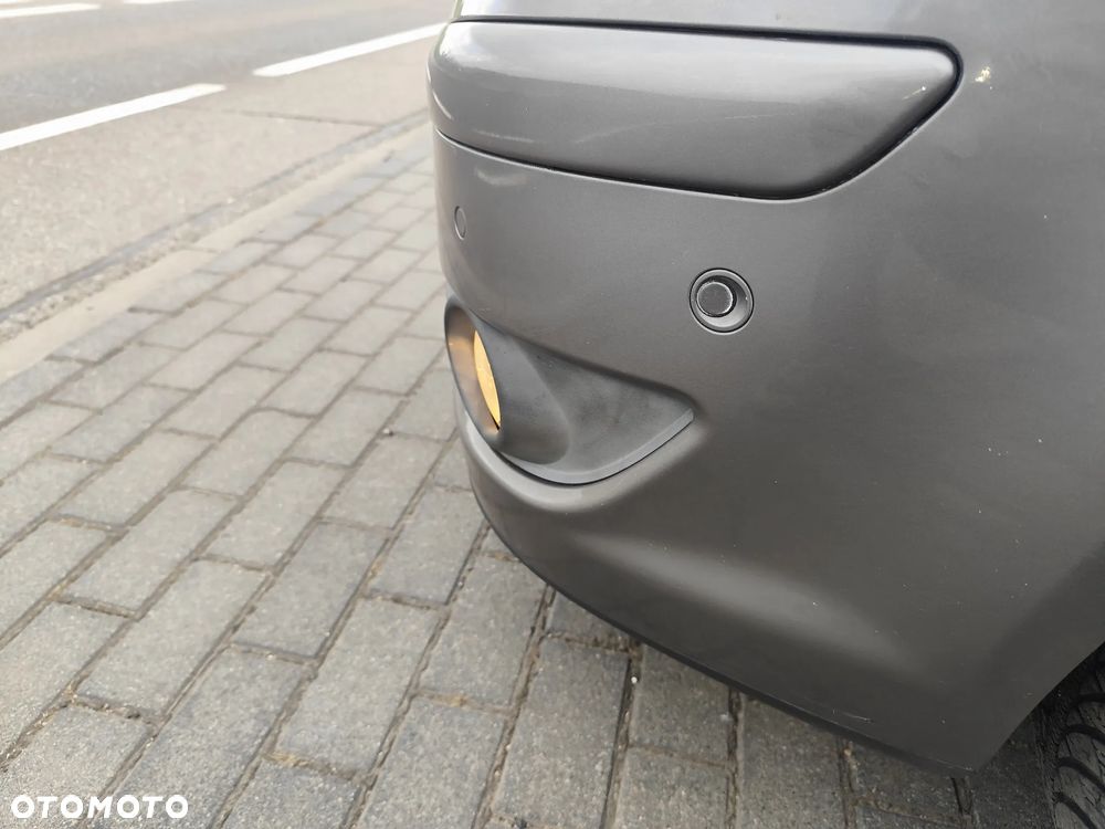 Volkswagen Touran 1.9 TDI Highline - 6