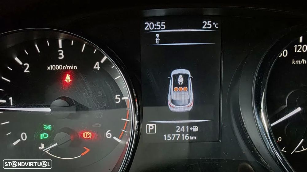 Nissan Qashqai 1.6 dCi N-Connecta 18 Xtronic - 8