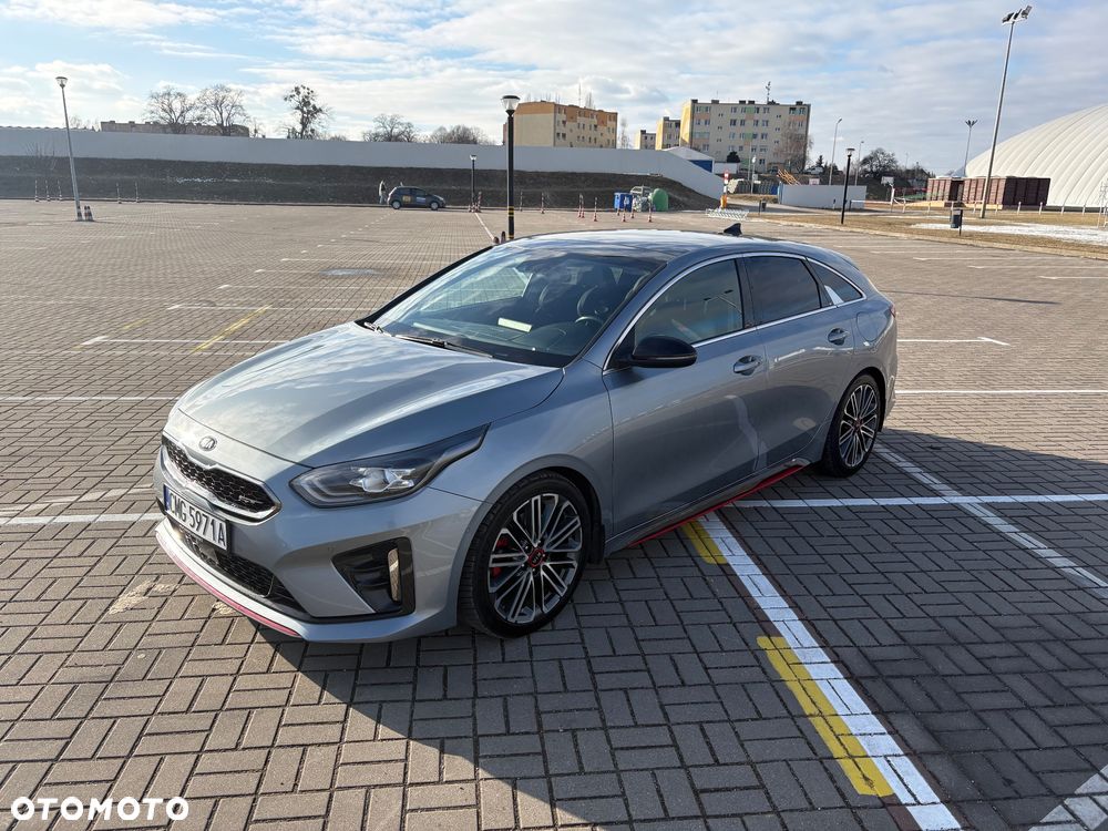 Kia ProCeed - 1