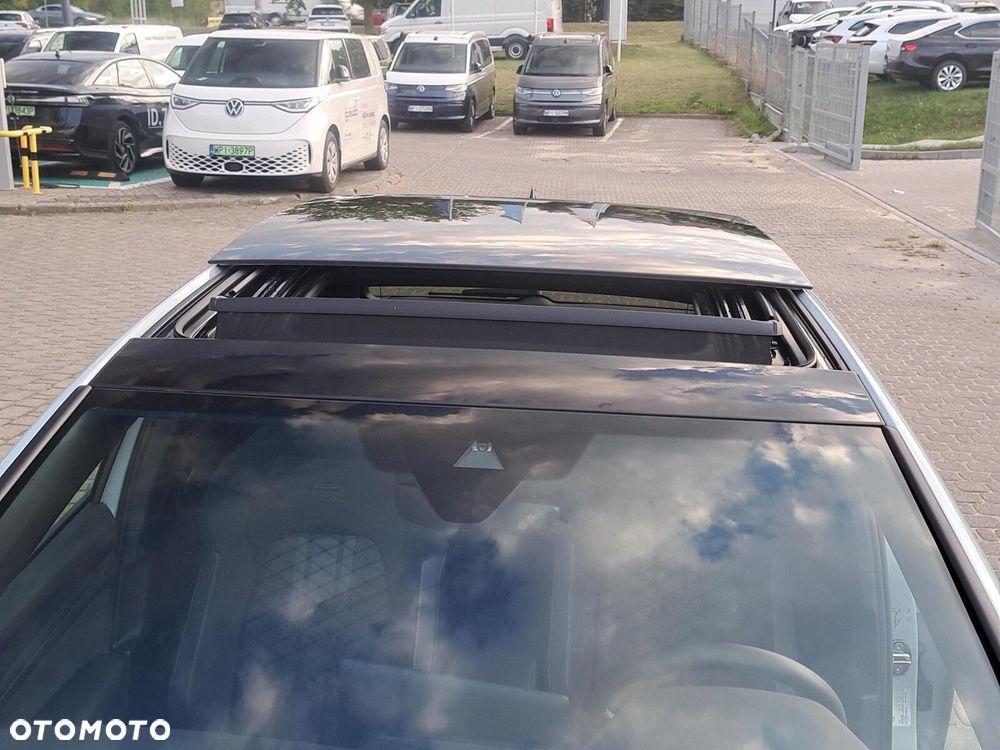 Volkswagen Golf VIII 1.5 eTSI mHEV R-Line Plus DSG - 37