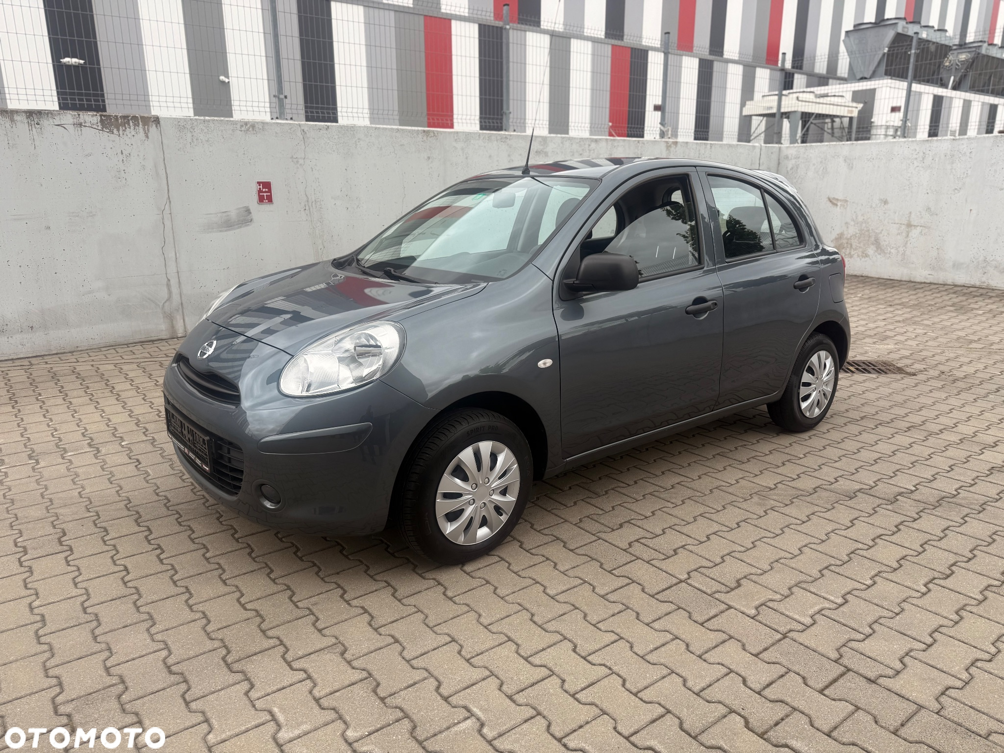Nissan Micra 1.2 30 Jahre Edition - 11