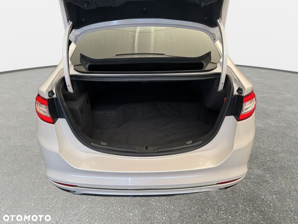 Ford Mondeo - 17