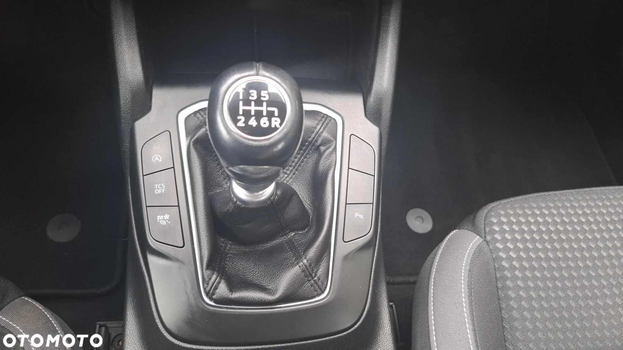 Ford Focus 1.0 EcoBoost Trend Edition - 36