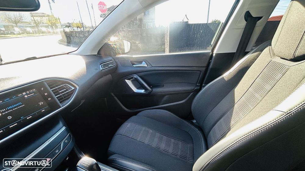 Peugeot 308 PureTech 110 Stop & Start Allure - 20