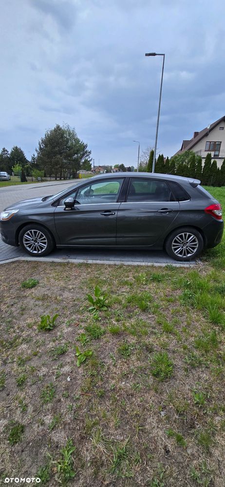 Citroën C4 VTi 120 Attraction - 1
