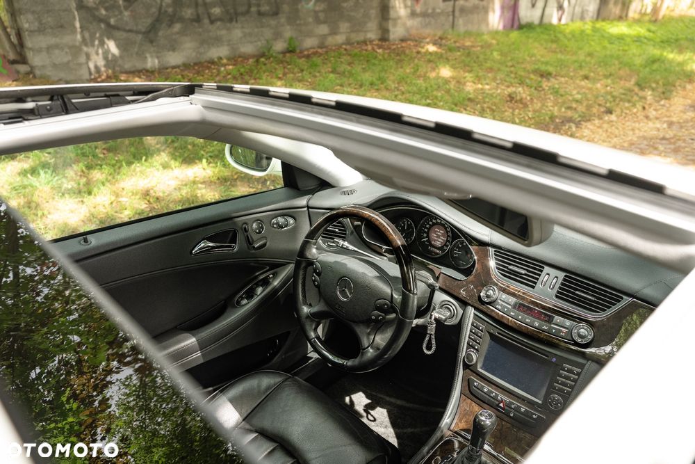 Mercedes-Benz CLS - 16