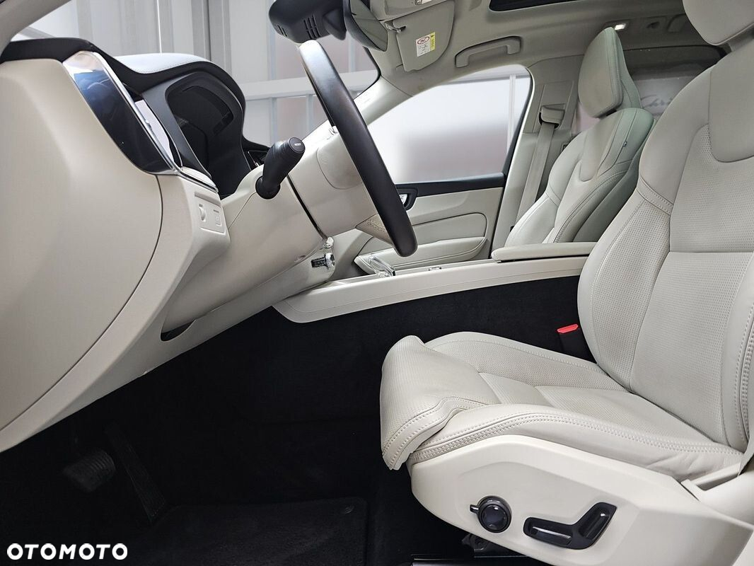 Volvo XC 60 T5 GPF AWD Inscription - 11