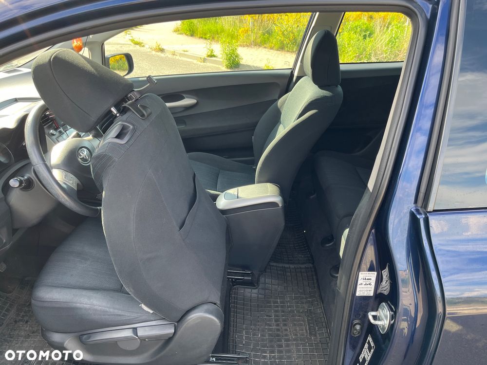 Toyota Auris 1.6 VVT-i Team - 23