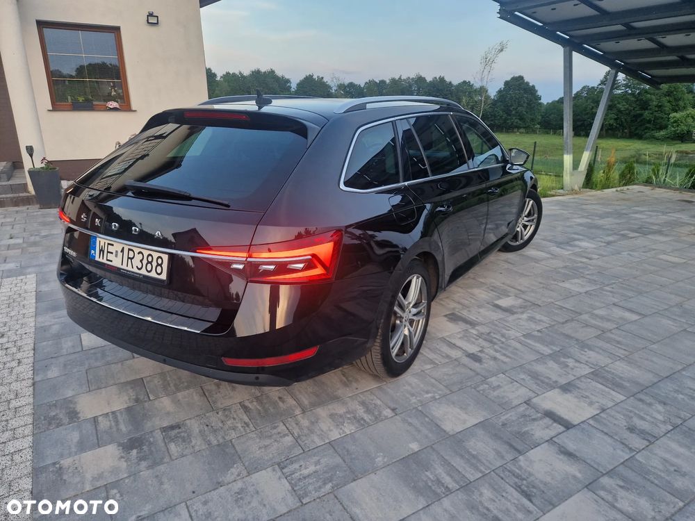 Skoda Superb 2.0 TDI SCR Style DSG - 8