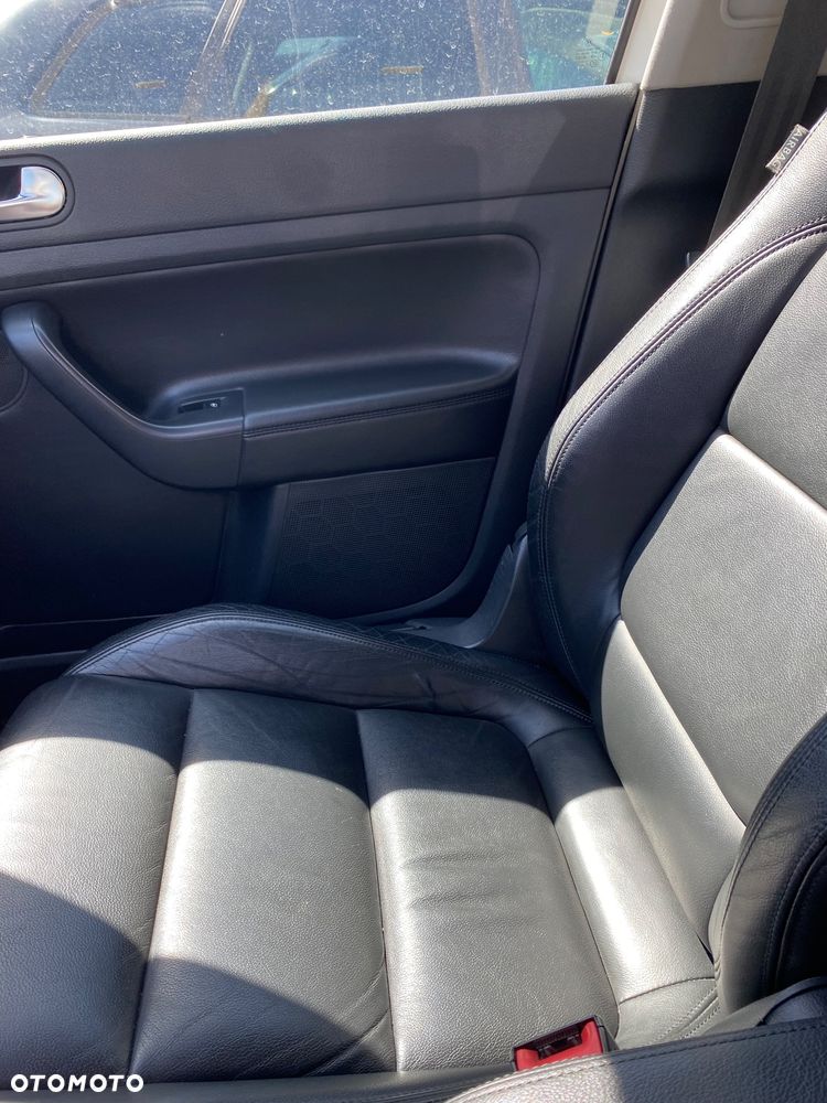 Volkswagen Golf Plus 1.6 TDI Highline - 10