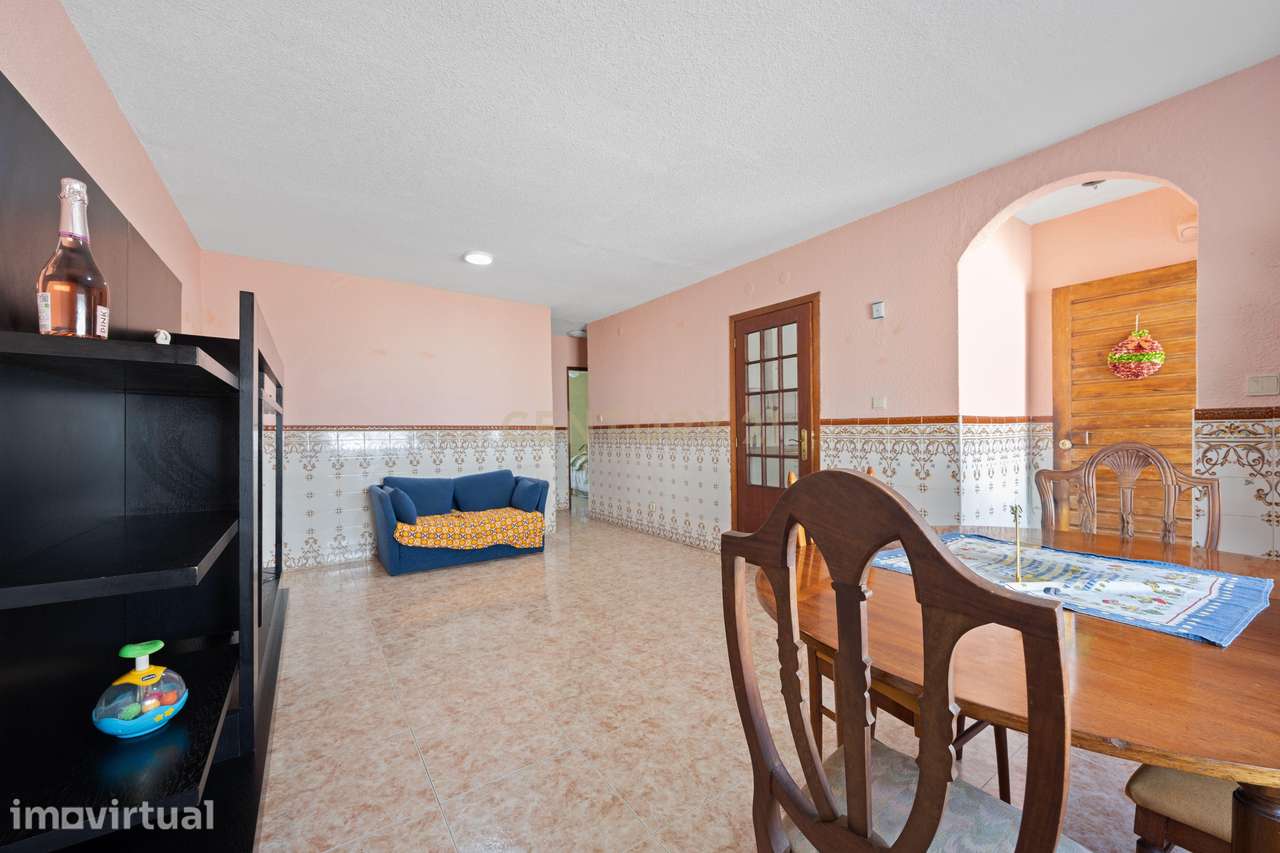 Apartamento T2 Afonsoeiro - Grande imagem: 3/25