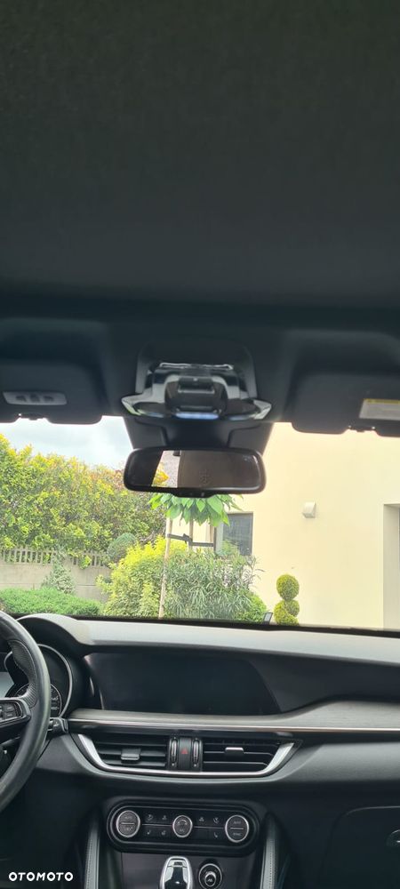 Alfa Romeo Stelvio 2.0 Turbo TI Q4 - 32