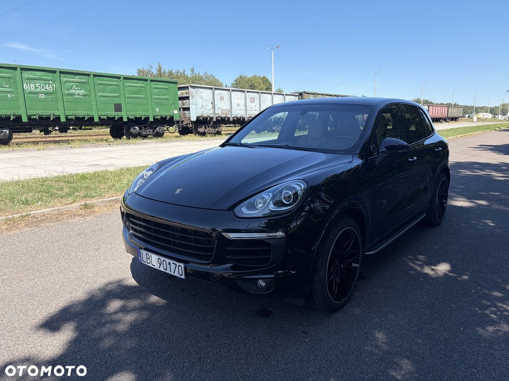 Porsche Cayenne Platinum Edition - 2