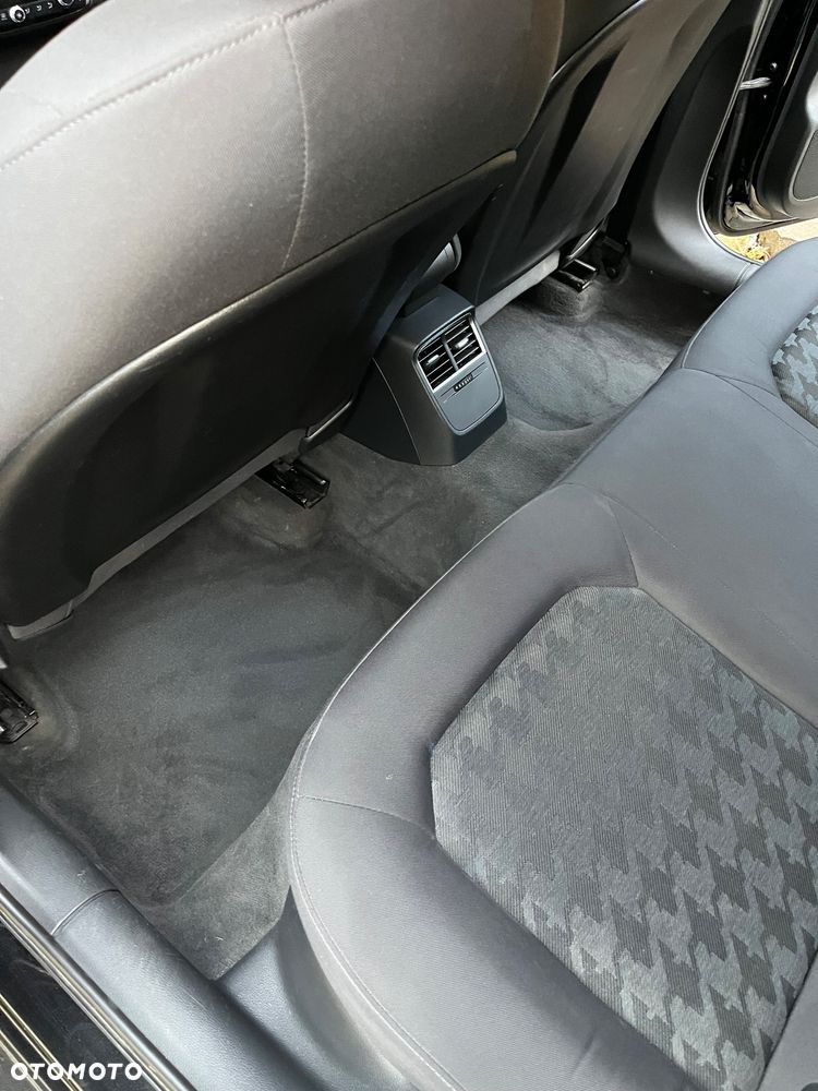 Audi A3 Sportback 1.4 TFSI Ambiente - 30