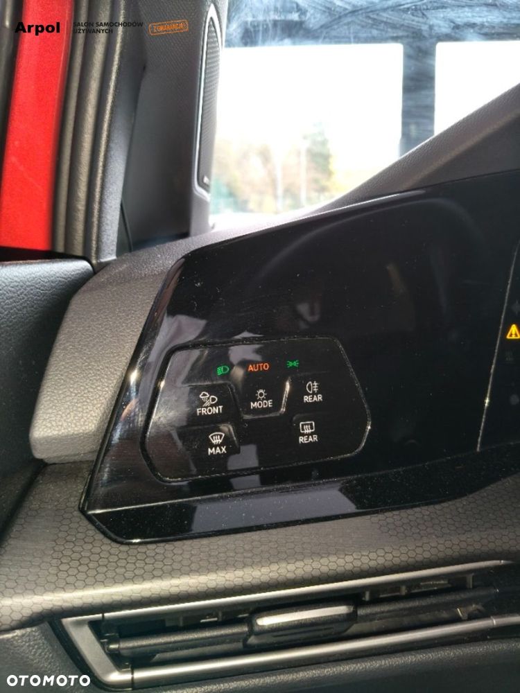 Volkswagen Golf - 10