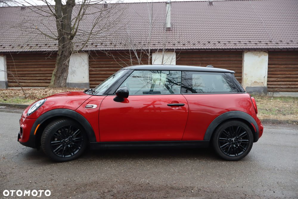 MINI Cooper Standard - 16