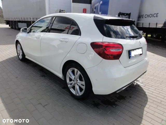 Mercedes-Benz Klasa A 180 d AMG Line - 10