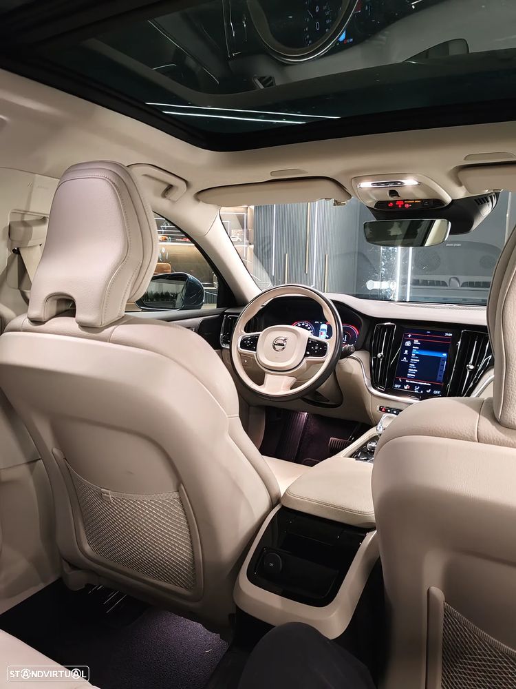 Volvo V60 2.0 T6 AWD TE Inscription - 3