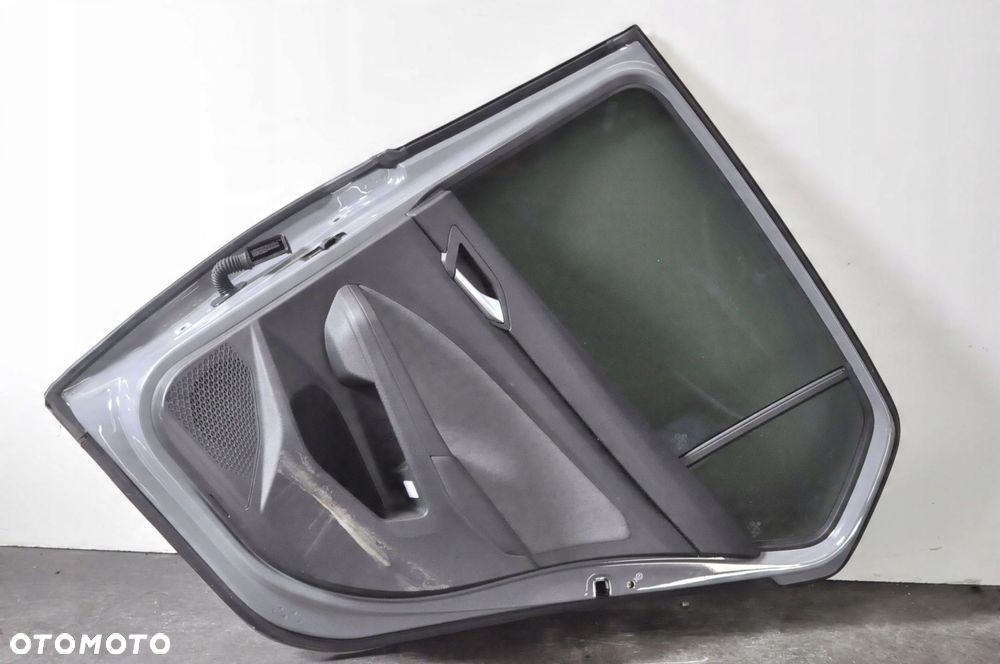VOLKSWAGEN GOLF VIII  DRZWI PRAWY TYŁ PRAWE TYLNE LA7C - 9