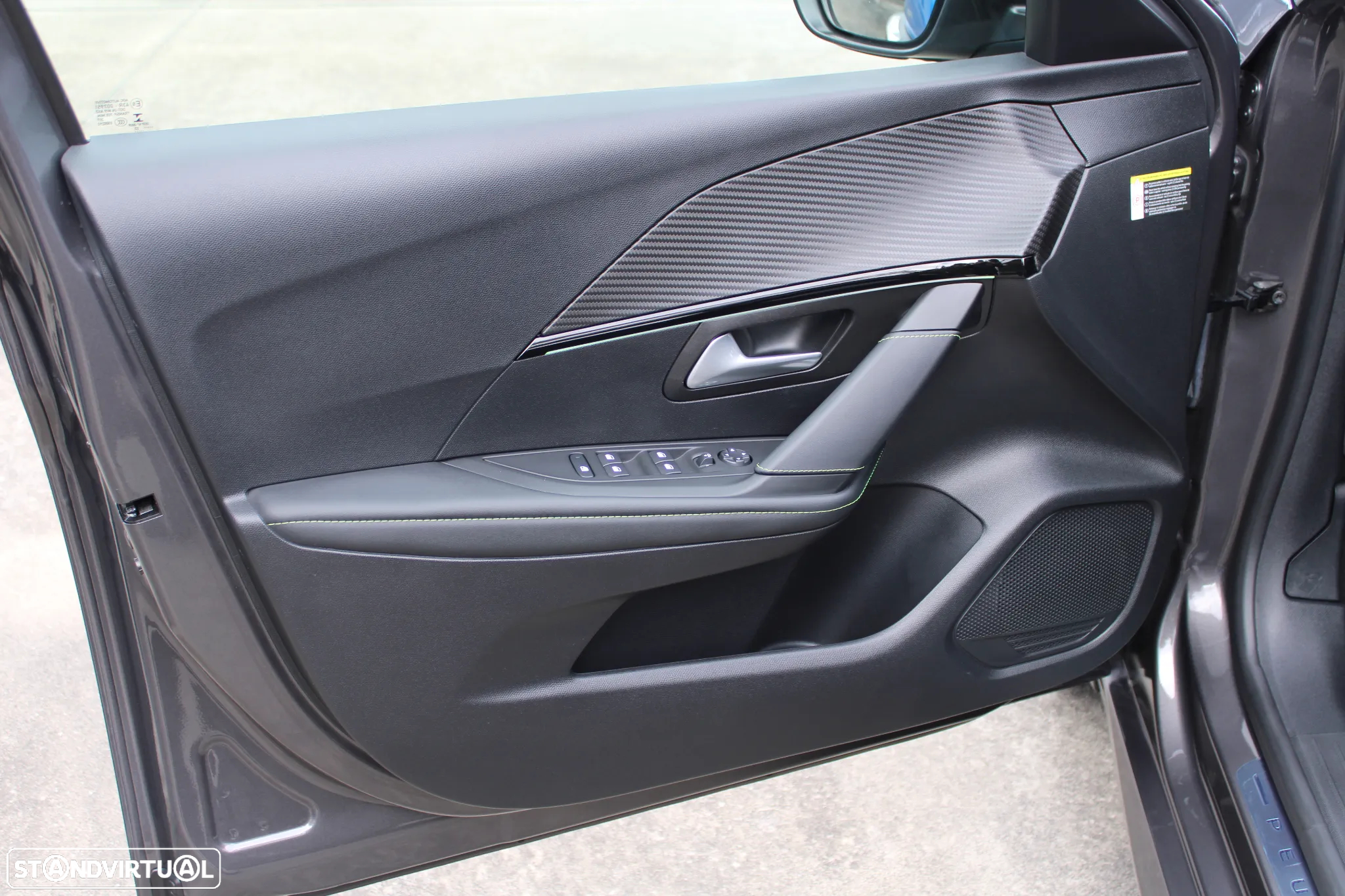 Peugeot 208 1.2 PureTech GT Line EAT8 - 49