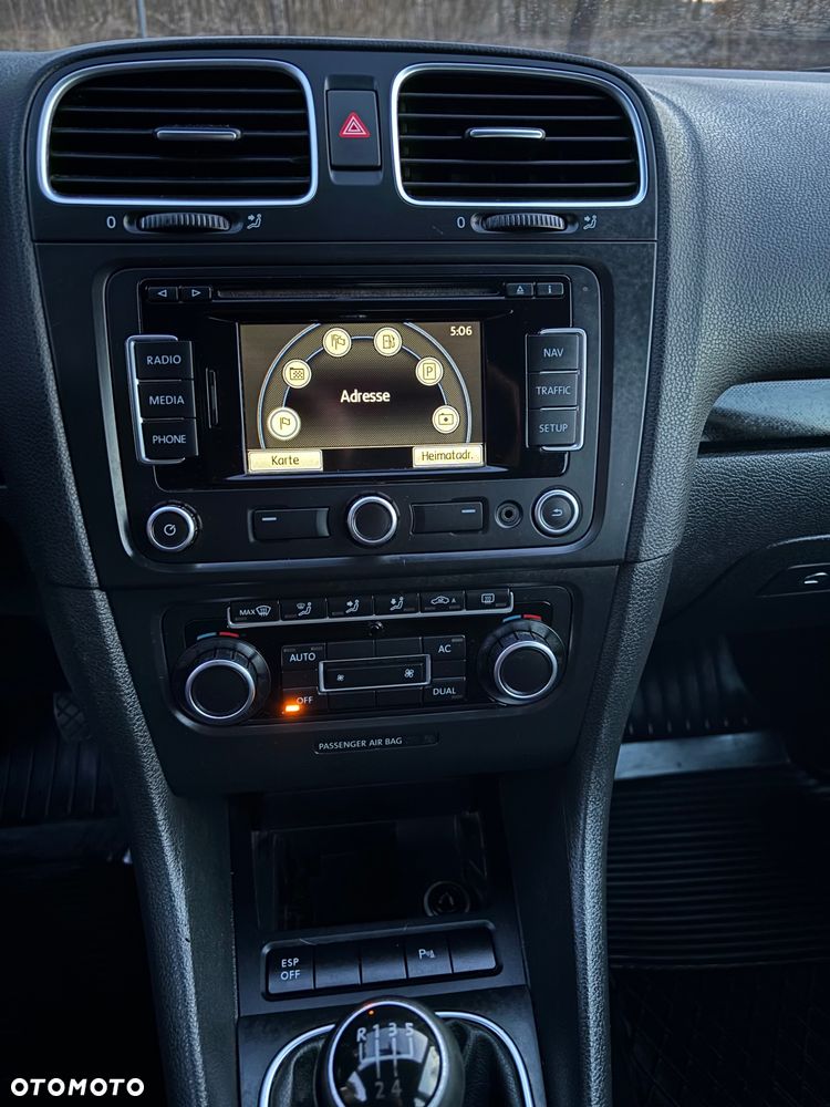 Volkswagen Golf 1.6 TDI DPF Highline - 20