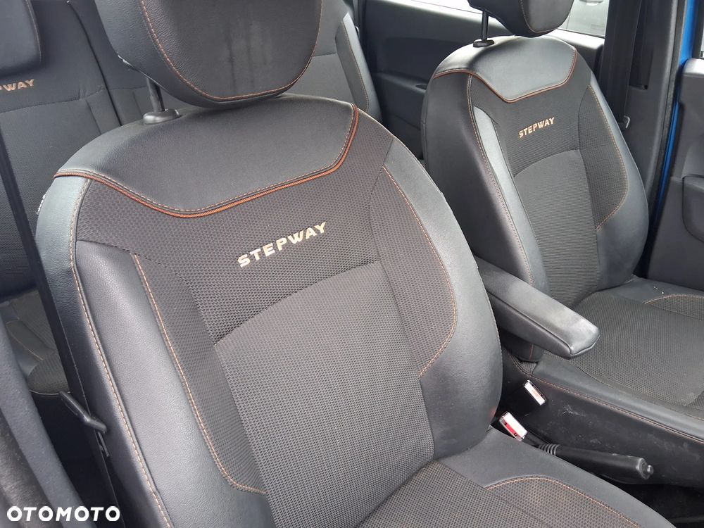 Dacia Lodgy TCe 115 Stepway - 17