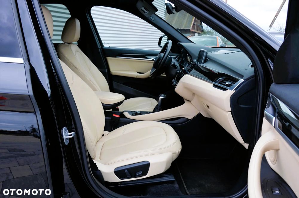 BMW X1 xDrive28i xLine - 15