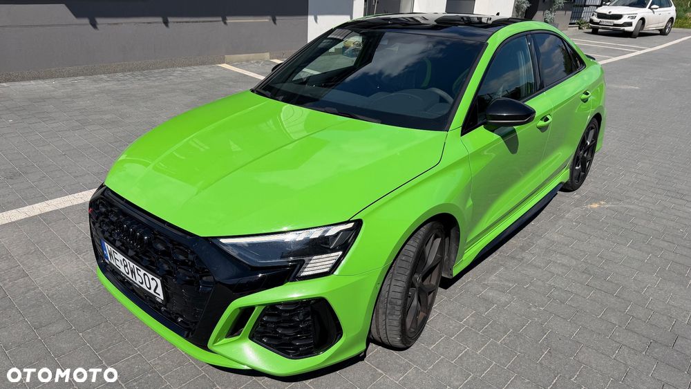 Audi RS3 Limousine - 3