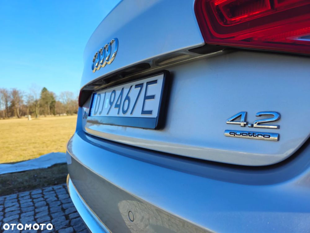 Audi A8 4.2 FSI L Quattro - 7