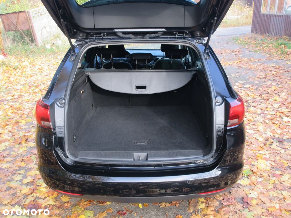 Opel Astra 1.4 Turbo Dynamic - 9