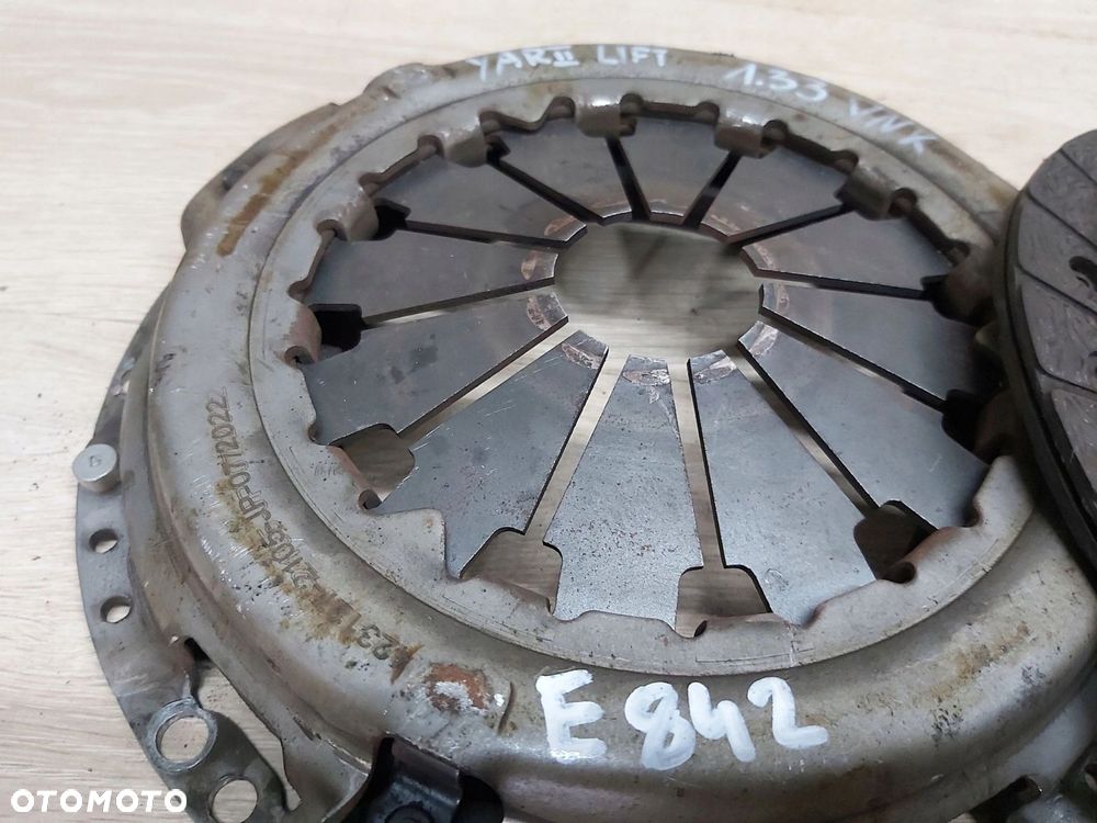 Toyota Yaris III 1,33 sprzęgło 1,3 vvti Auris Verso tarcza docisk - 2