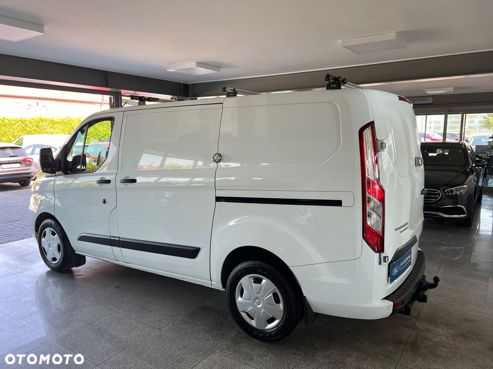 Ford Transit Custom - 11