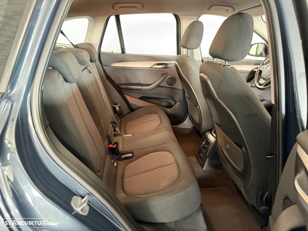 BMW X1 16 d sDrive Line Sport - 29