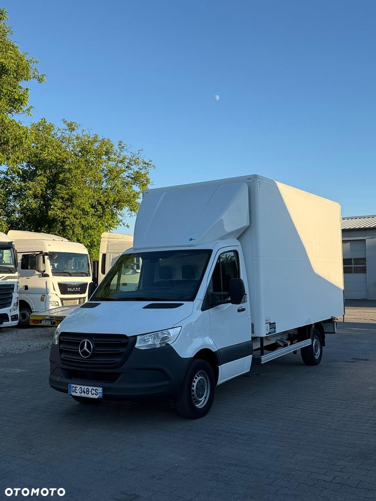 Mercedes-Benz Sprinter - 3