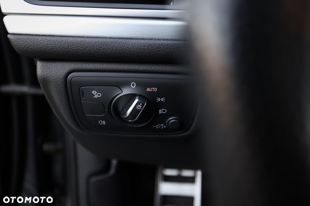 Audi A6 Avant 2.0 TDI Ultra DPF S tronic - 31