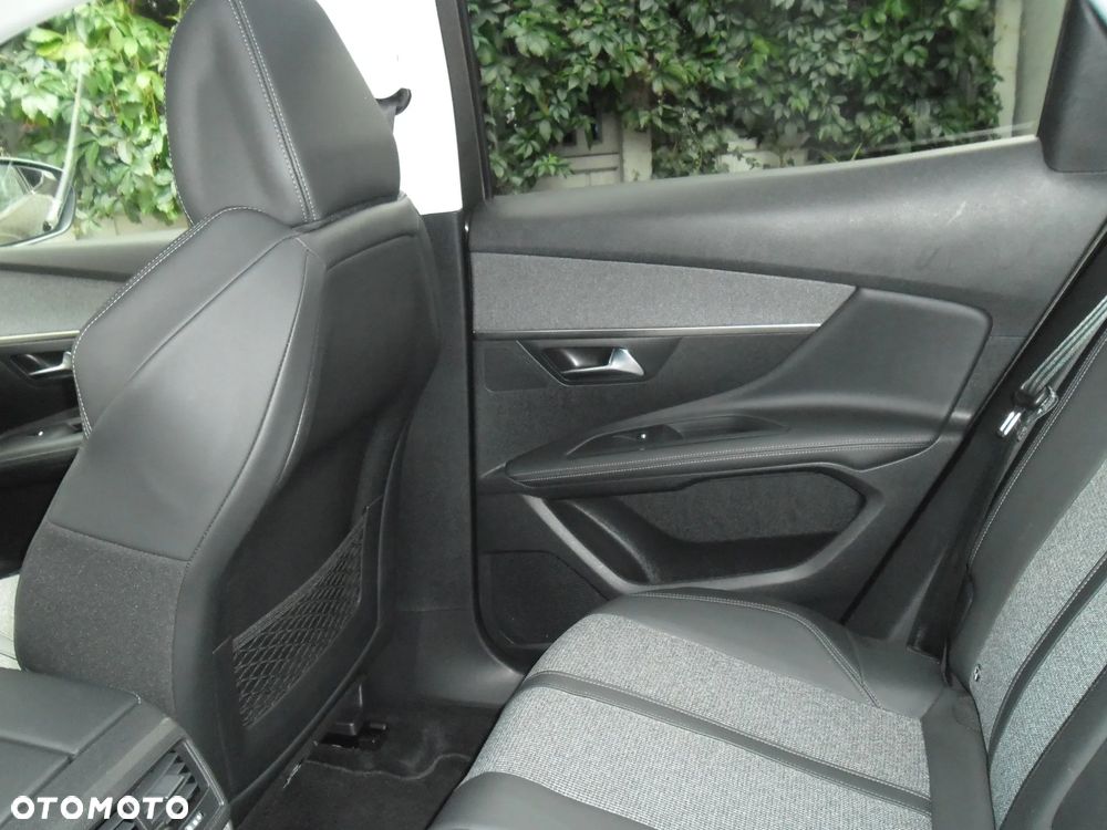 Peugeot 3008 BlueHDi 130 Stop & Start EAT8 Allure Business-Paket - 10