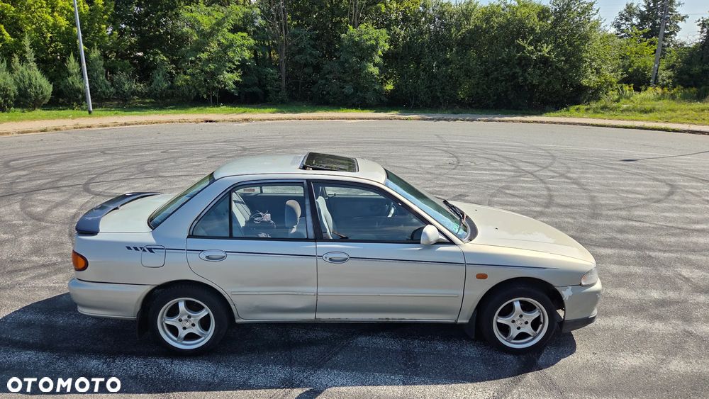 Mitsubishi Lancer - 15