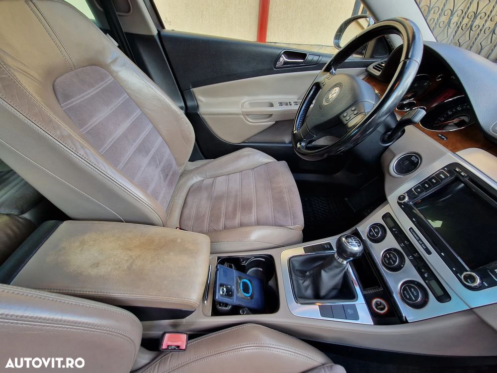 Volkswagen Passat 2.0 TDI Highline - 9