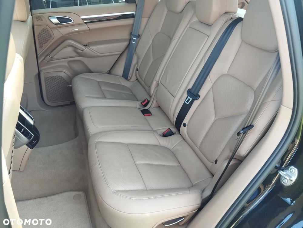 Porsche Cayenne Diesel Tiptronic S - 13