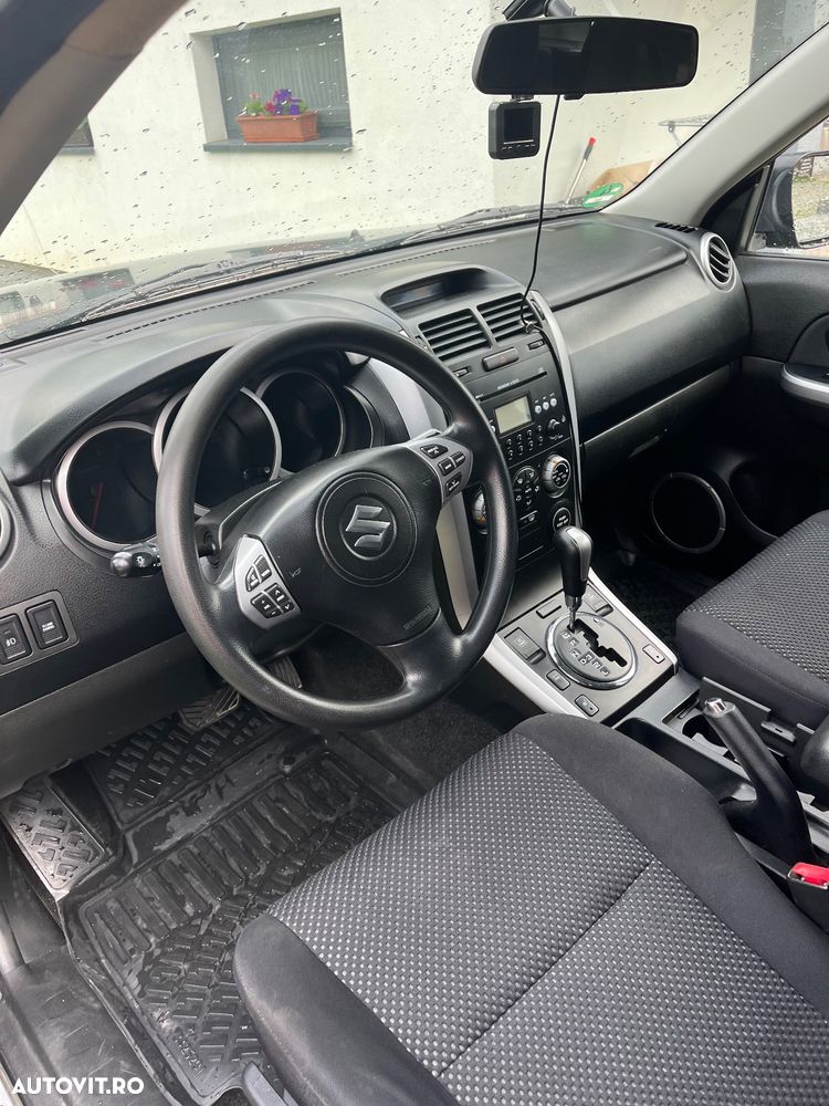 Suzuki Grand Vitara - 18