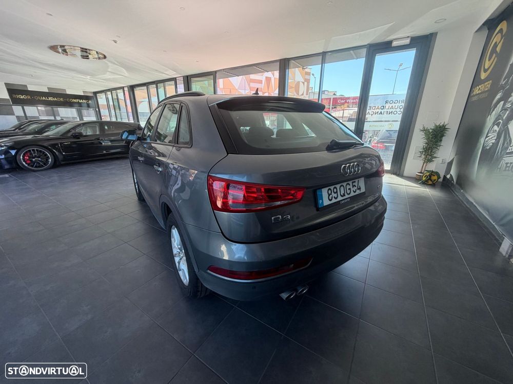 Audi Q3 2.0 TDI Design - 13