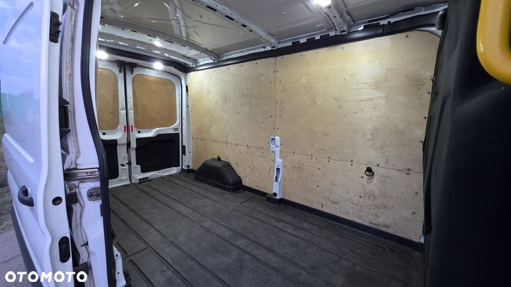 Ford Transit - 9
