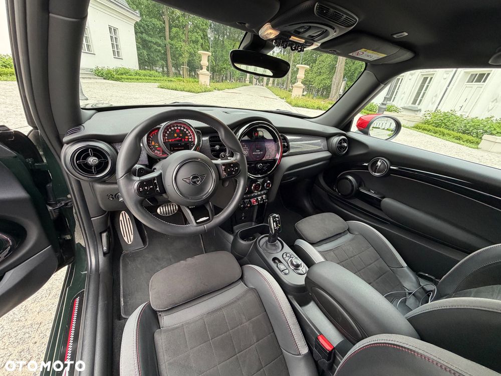 MINI John Cooper Works - 11