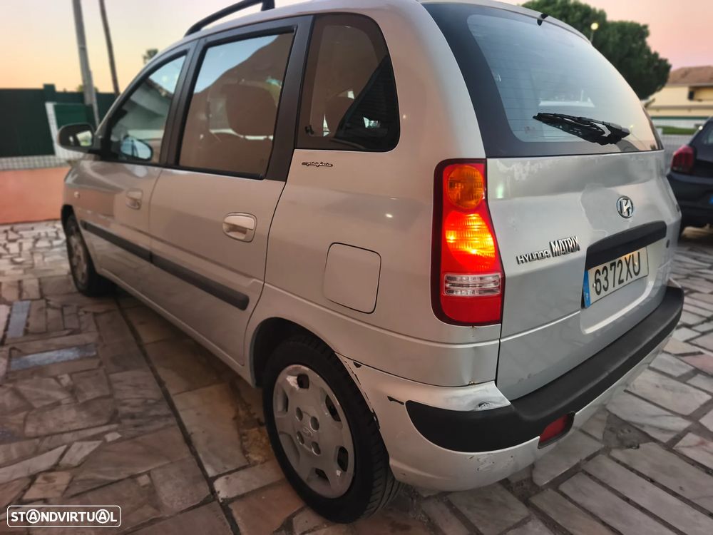 Hyundai Matrix 1.5 CRDi GLS - 25