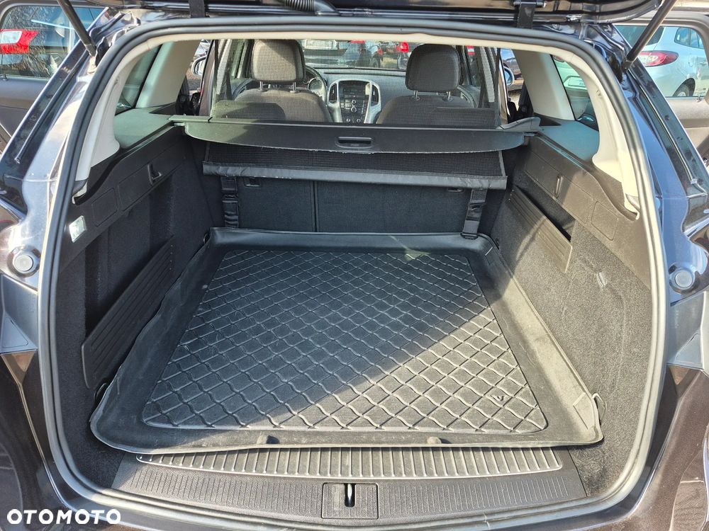 Opel Astra 1.4 T Cosmo - 22