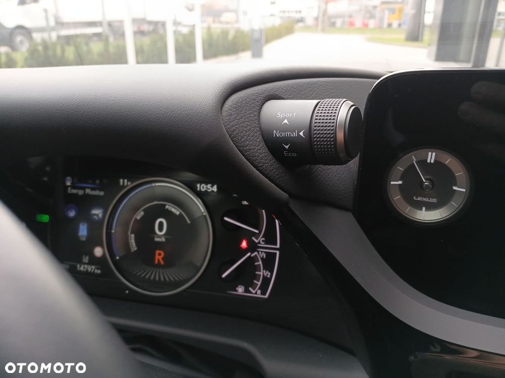 Lexus ES 300h Business Edition - 15