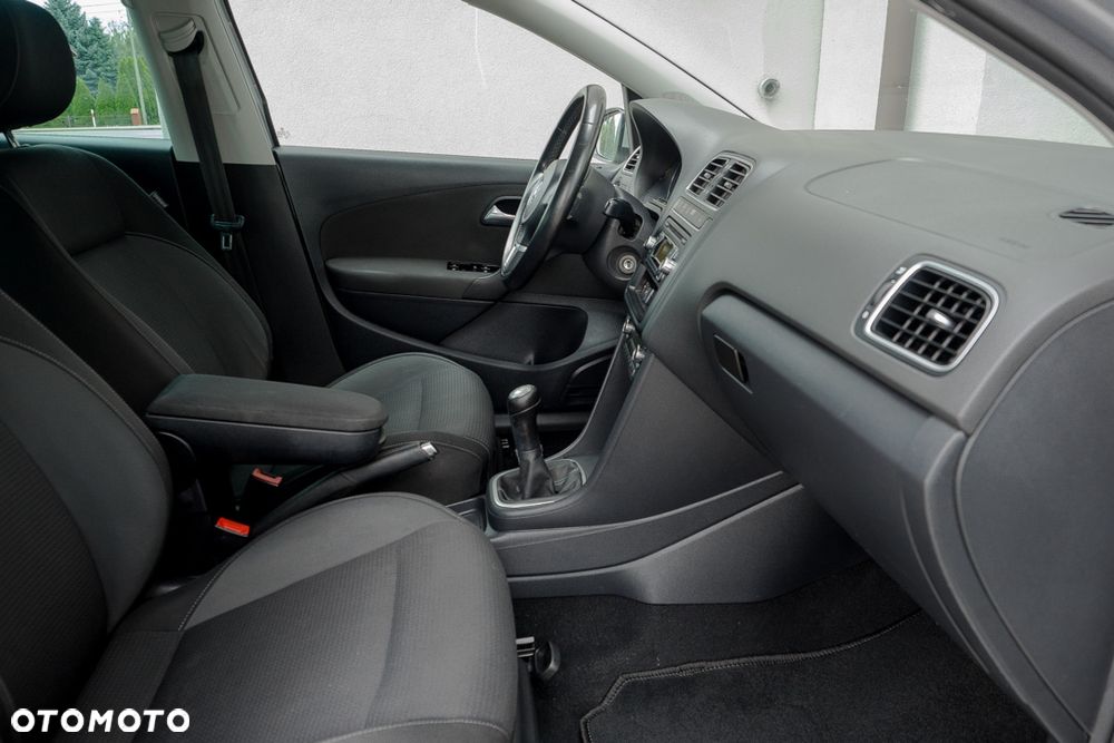 Volkswagen Polo 1.4 Highline - 26