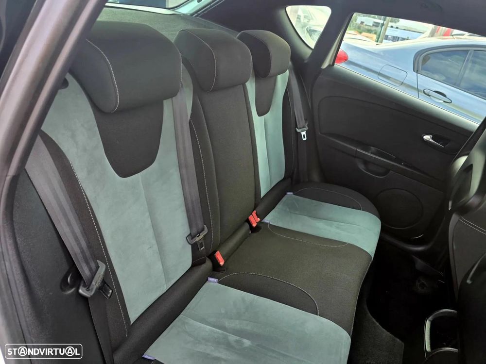 SEAT Leon 2.0 T FSI Cupra R - 18